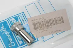 SWAGELOK SS-4-UT-A-8 STAINLESS STEEL ULTRA-TORR VACUUM FITTING FNSP