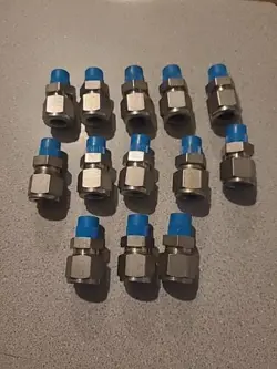 13- SWAGELOK STAINLESS CONNECTOR FITTING, 3/8