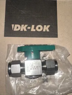 DK-LOK STAINLESS STEEL TUBING PLUG VALVE V23A-D-6T-S SWAGELOK REF SS-6P4T *NEW*