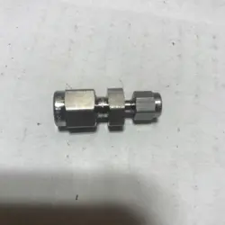 NEW SWAGELOK SS-200-6-1 1/8