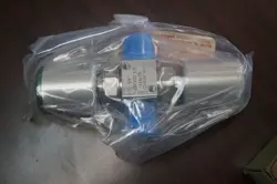 NUPRO SWAGELOK 6LV-DD4280P-AB MANIFOLD VALVE NEW IN ORIGINAL PACKAGE