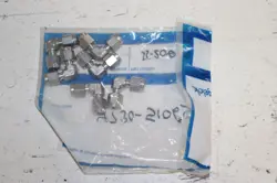 6 SWAGELOK STAINLESS STEEL ELBOW UNION FITTING, 1/8