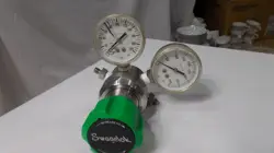 SWAGELOK KPR1FRF412A20000 PSIG CONTROL PRESSURE REGULATOR WITH 2 GAUGES
