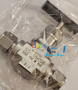 BRAND NEW SWAGELOK SS-18RS8 NEEDLE VALVE SS-18RS8*