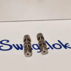 1PC SWAGELOK SS-100-61
