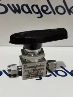 1PC SWAGELOK SS-41GS1