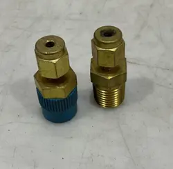 SWAGELOK B-200-1-2 MALE CONNECTOR LOT OF 2 476