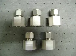 5- SWAGELOK SS-810-7-12 1/2