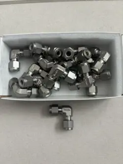 15= SWAGELOK SWAGELOK SS-400-9 1/4
