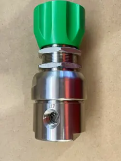 SWAGELOK REGULATOR NO: KPP1RWA422P60000, HP MAX 6000 PSIG LP 0-3600 PSIG