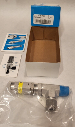 NEW SWAGELOK SS-RL4M8S8 LOW PRESSURE RELIEF VALVE 1 PIECE