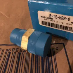 NEW SWAGELOK BRASS HEX REDUCING NIPPLE B-12-HRN-8 3/4