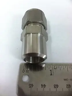 SWAGELOK SS-810-1-12W MALE CONNECTOR 1/2