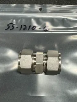 SWAGELOK SS-1210-6, 3/4