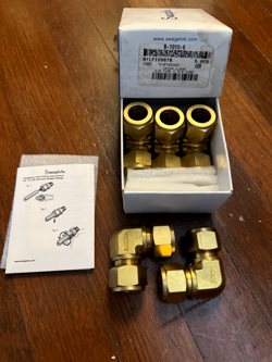 $200 FOR LOT NEW SWAGELOK B-1010-9 ELBOW 5/8