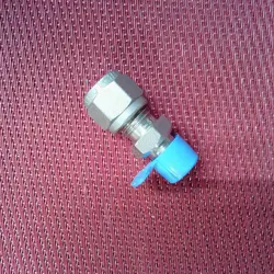 SSP GRIP® 1/4 TUBE OD X 1/8 NPT MALE PIPE STRAIGHT CONNECTOR 316 STAINLESS STEEL
