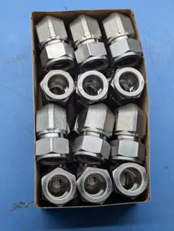 LOT OF 12 SWAGELOK ELBOW UNION FITTING, 3/4