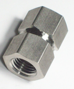 20 PIECE PACKAGE SWAGELOK EQUIVALENT TO SS-4-HCG,  PIPE HEX COUPLING, 1/4