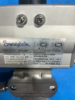 SC00030-4U