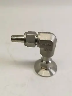 ANGLED SCREW