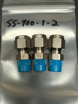 SWAGELOK SS-400-1-2, MALE CONNECTOR, 1/4