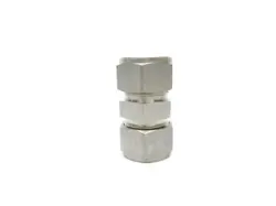 SWAGELOK SS-1210-6 (LOT OF 5) NSNP