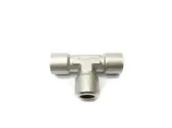 SWAGELOK SS-2-T (LOT OF 2) NSNP