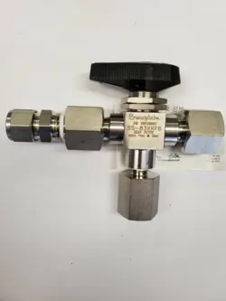 SS-83XKF8 SWAGELOK STAINLESS STEEL BALL VALVE