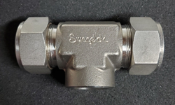 SWAGELOK SS-1610-3-12TTF FEMALE BRANCH TEE 1