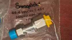 (1) SWAGELOK SS-4-WVCO-1-4ST VCO O-RING FACE SEAL FITTING NEW & SEALED