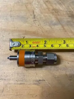 STEM COUPLER 1/4