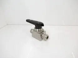 VALVES BALL AND