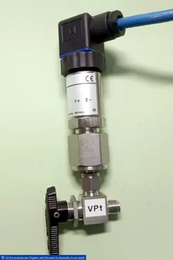 WIKA S-10 PRESSURE TRANSMITTER 9013490 0-1BAR W/ SWAGELOK SS-42S6MM-A SS VALVE