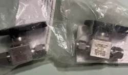2 VALVES-SWAGELOK MANUAL 1/4 TURN VALVE - SS-43GS4 - 1/4