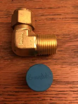 BRASS PIPE FITTING