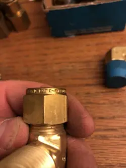 ELBOW BRASS