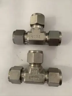 LOT OF 2 - NEW SWAGELOK SS-810-3 STAINLESS UNION TEE 1/2