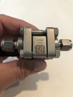 BALL VALVE SS-72TS4