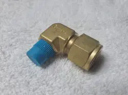 1 - SWAGELOK BRASS ELBOW FITTING, 1/2