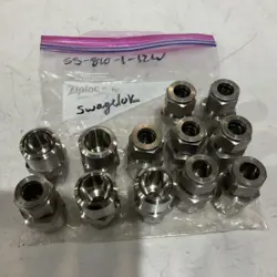 SWAGELOK  MIXED LOT STAINLESS STEEL TUBE MALE FITTING CONNECTOR LOT OF 12 476