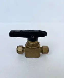 SWAGELOK B-44S10MM BRASS BALL VALVE 2500 PSI 172 BAR