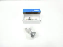 BOX OF 2 SWAGELOK SS-1VS6-A MANUAL STAINLESS NEEDLE VALVE 5000PSI 3/8IN TUBE