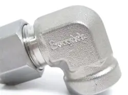SWAGELOK SS-810-8-6