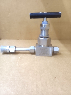 VNE CORPORATION EG21-6L3.0X2.0 STAINLESS STEEL MALE ADAPTER NEW