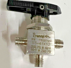 SWAGELOK SS-41XS2 STAINLESS STEEL 3-WAY BALL VALVE