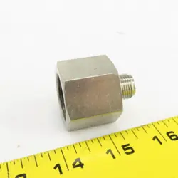 SWAGELOK STAINLESS STEEL REDUCER 3/4