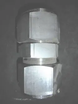 SWAGELOK 1 1/2