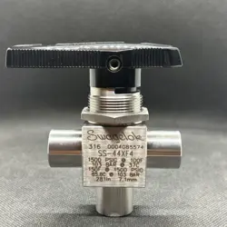 SWAGELOK SS-44XF4 STAINLESS STEEL 3-WAY VALVE
