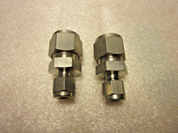 TWO SWAGELOK SS-810-6-4 REDUCING UNIONS 1/2