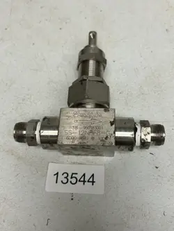 SWAGELOK SS-12NBF8-G STAINLESS STEEL UNION NEEDLE VALVE